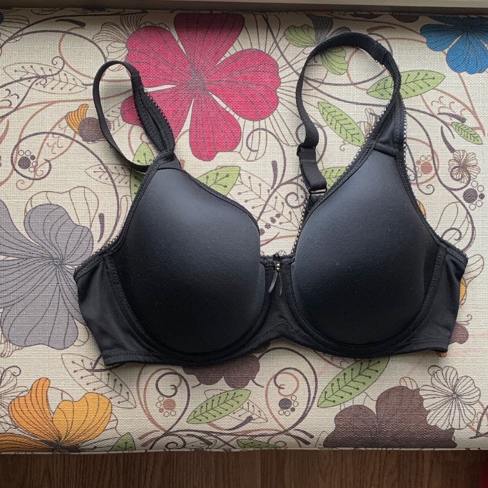 NWOT.Nordstrom Wacoal Classic Black Bra